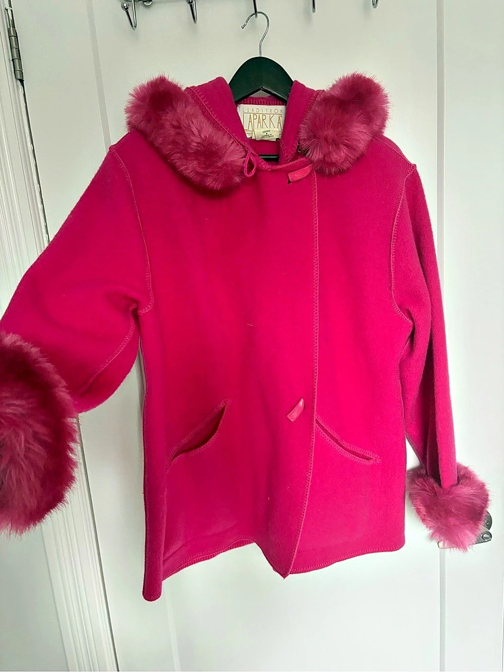 AMAZING 100% Wool Pink Fur Trim Coat